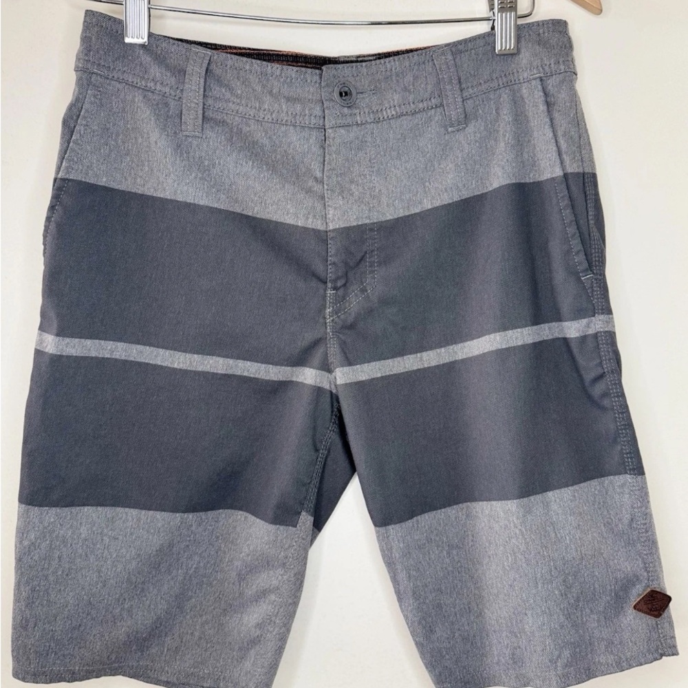 O’Neill X Woolrich Men’s Or Teen Boy Gray Striped Shorts 28 Waist Tech Stretch
